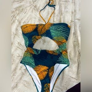Cupshe one piece swimsuit